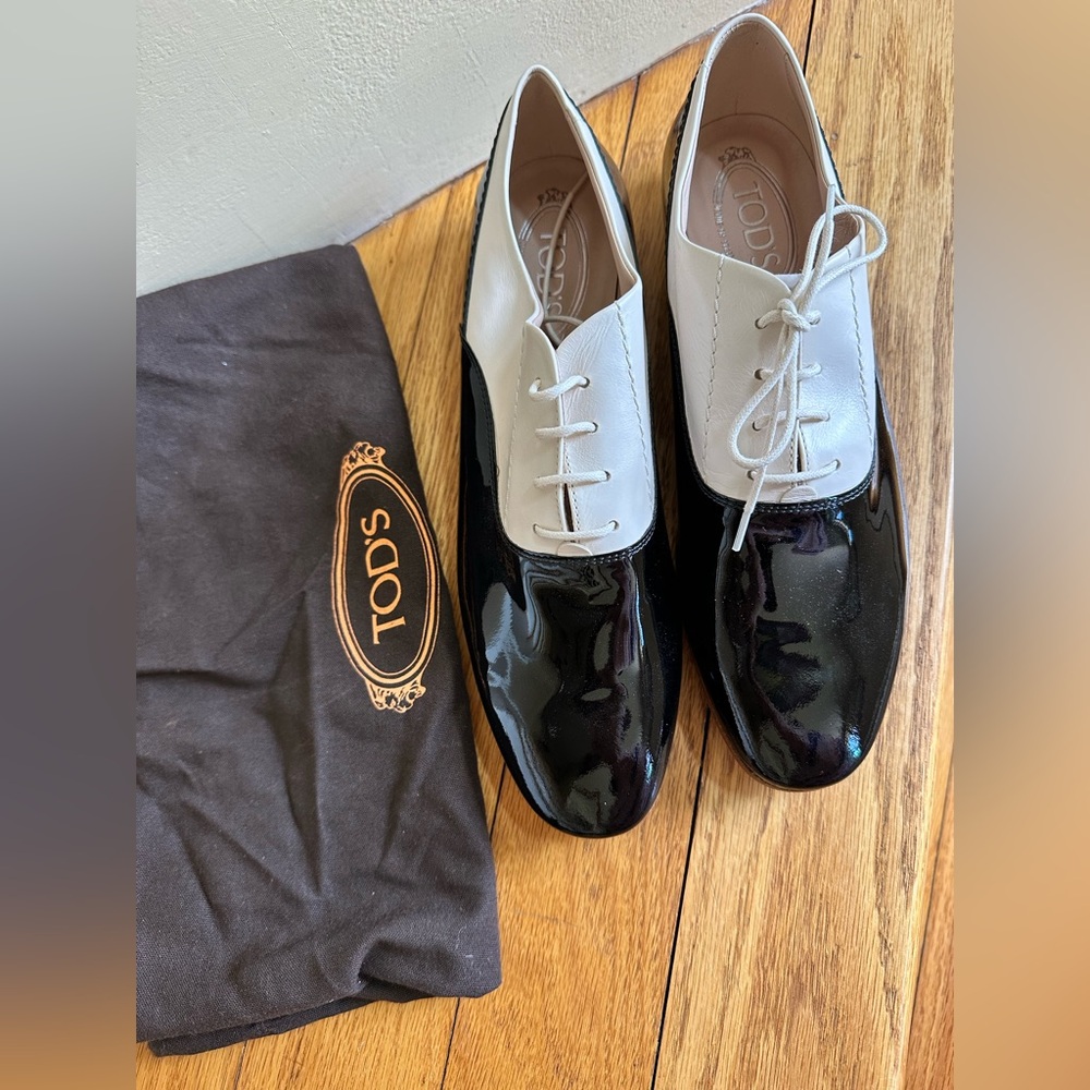 Tod's Limited Edition Black & White Oxford Shoes NWOT Size 40 patent leather